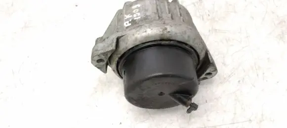 Engine mount bracket