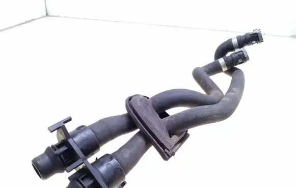 Volvo XC70 Engine coolant pipe/hose 6G9118C266CF 6G9118K293