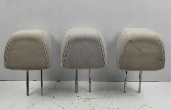 Citroen C3 Rear seat headrest 