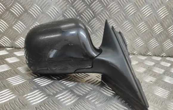 Audi A4 S4 B5 8D Front door electric wing mirror 010595 8D0857541
