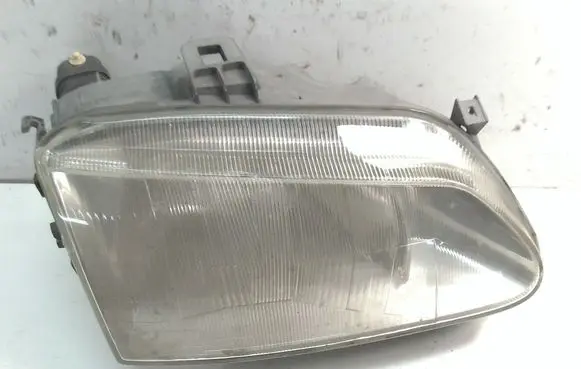 Renault Megane I Headlight/headlamp 7701672735