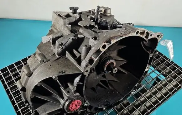 Ford Kuga I Manual 5 speed gearbox 8V4R7002AE IMPRK1538255