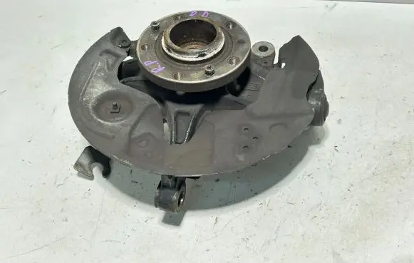Peugeot 3008 II Front wheel hub 1647857080 19129