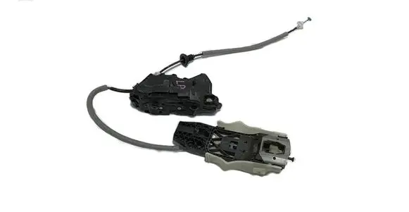Skoda Kodiaq Front door lock 5TB837015A 42108