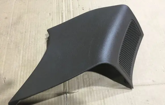 (D)pillar trim (top)