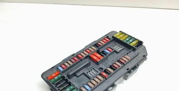 BMW 1 F20 F21 Fuse module 9224879 6149224879
