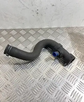 Volkswagen PASSAT B5.5 Engine coolant pipe/hose 8D0121049A