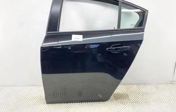 Chevrolet Cruze Rear door