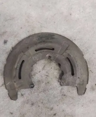 Renault Master III Rear brake disc plate dust cover 441510001R