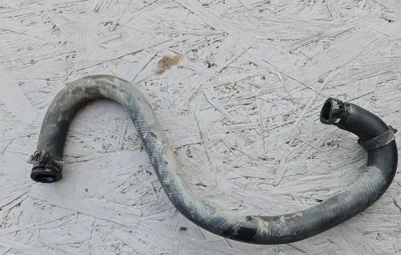 Volvo V70 Engine coolant pipe/hose 30645081