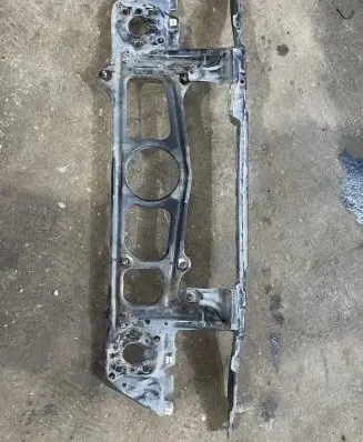 BMW 5 E39 Radiator support slam panel 6910464 656109