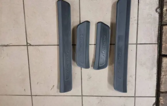 Hyundai Tucson TL Front sill trim cover