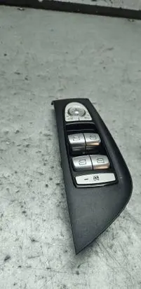 Mercedes-Benz E W213 Electric window control switch A2139054703