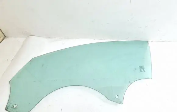 Jaguar XE Front door window glass four-door 43R011582 E000199 DOT682AS2M3240