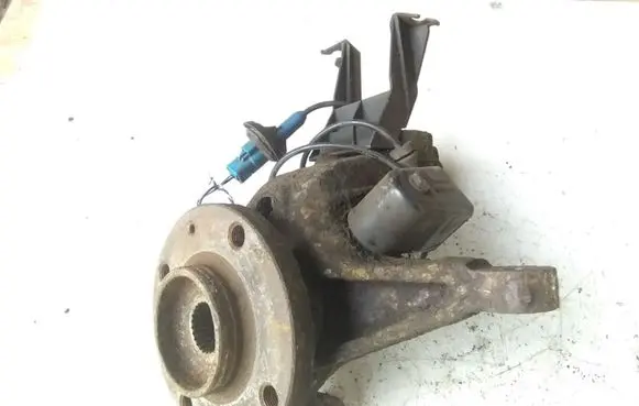Peugeot 206 Front wheel hub spindle knuckle