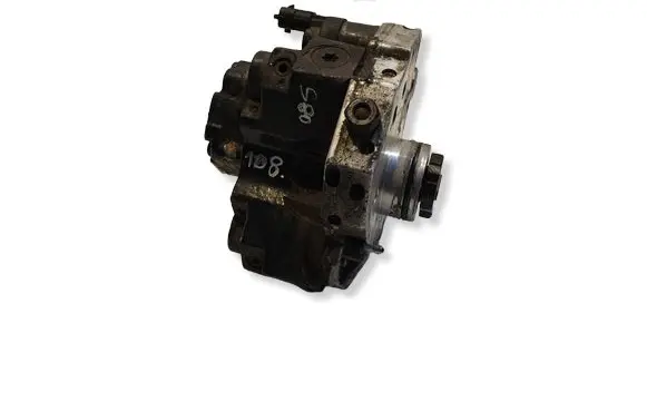 Volvo S80 Fuel injection high pressure pump 8689590 0445010043