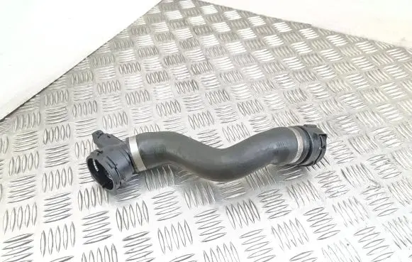 BMW 1 E81 E87 Engine coolant pipe/hose 7526391