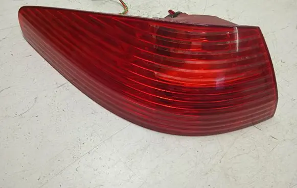 Peugeot 607 Rear/tail lights 96295392