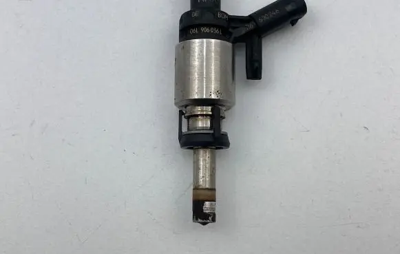 Audi A3 S3 8V Fuel injector 06L906036L