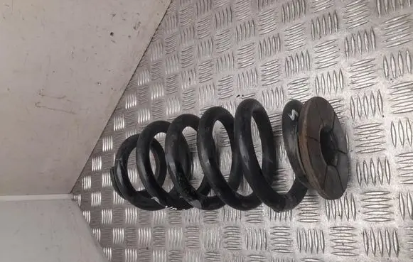 Ford Explorer VI Rear coil spring LB5C5560BXC