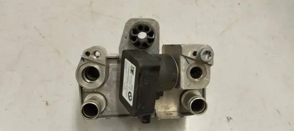 BMW i4 Air conditioning (A/C) air dryer 9418878