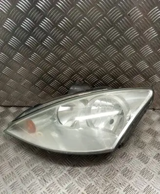 Ford Focus Headlight/headlamp 2M5113W030BE