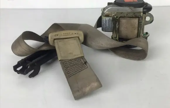 Audi A3 S3 8L Front seatbelt 8L3857705A