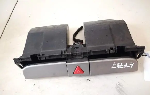 Volkswagen PASSAT B6 Cup holder 3c0858407