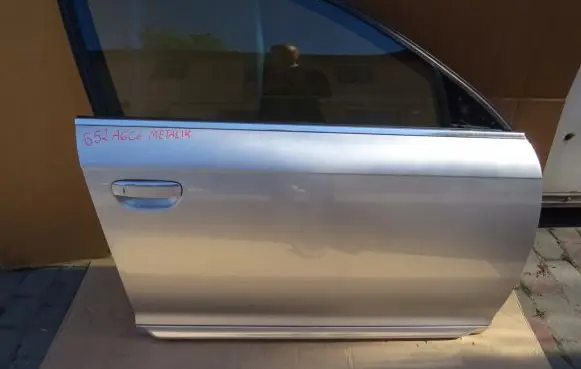 Audi A6 S6 C6 4F Front door