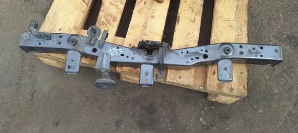 Toyota Auris 150 Top upper radiator support slam panel
