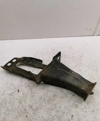 Volvo XC60 Radiator mount bracket 