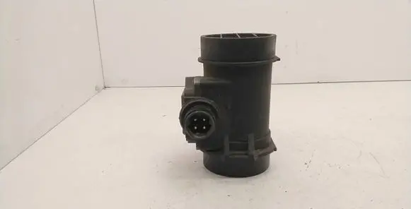 BMW 5 E39 Mass air flow meter 1730033 5WK9007
