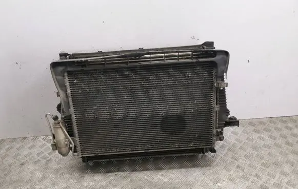 Volvo XC90 Radiator set 30665985 0130706803