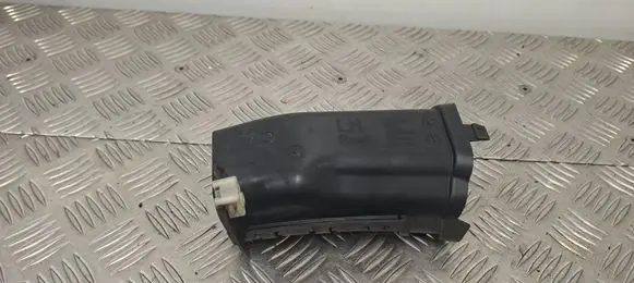 BMW i4 Air intake duct part 9477025