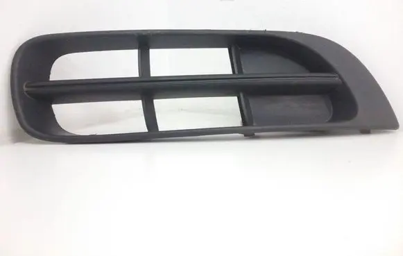 Skoda Fabia Mk1 (6Y) Front bumper lower grill 5J0807368
