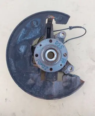 Citroen DS5 Front wheel hub spindle knuckle