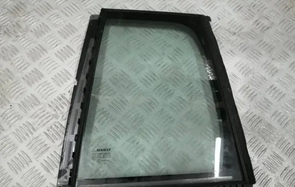 Renault Espace V (RFC) Rear side window 822214169R 822212423R