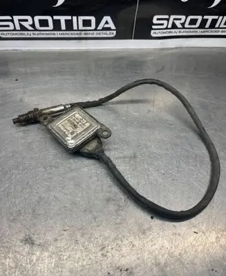 Mercedes-Benz E W212 Lambda probe sensor A0009053403 1809060