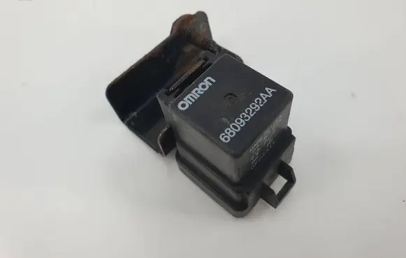 Chrysler Town u0026 Country V Coolant fan relay 68093292AA