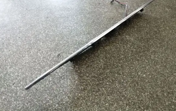 Volvo S80 Trunk door license plate light bar 31276258