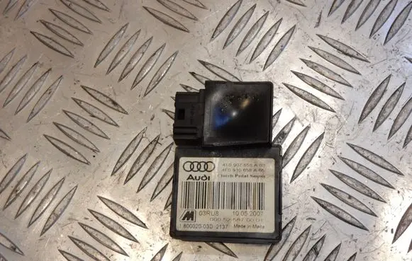 Clutch pedal sensor