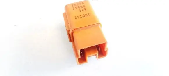 Nissan Primera Other relay 2523079964