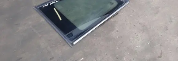 Fiat 500X Rear side window
