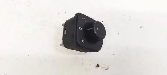 Volkswagen PASSAT B6 Wing mirror switch 3c1867171 1k0959565h