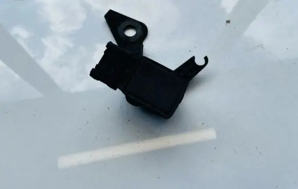 BMW 5 E60 E61 Front height sensor lever 1093697