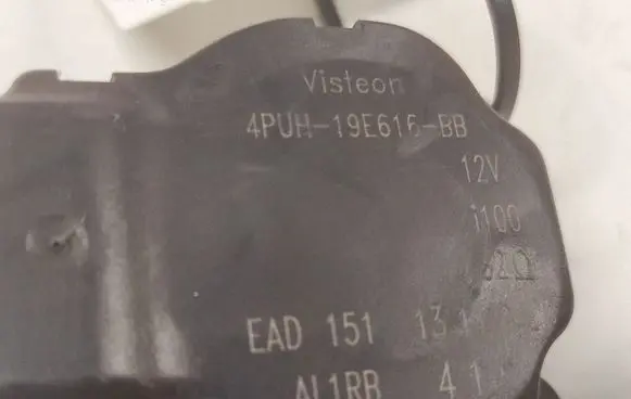 Citroen C5 Air flap motor/actuator 4PUH19E616BB