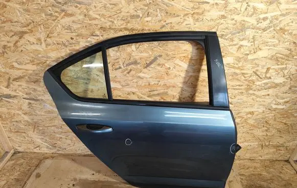 Skoda Octavia Mk3 (5E) Rear door