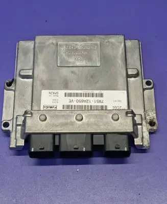 Ford Focus Engine control unit/module 7M5112A650VE