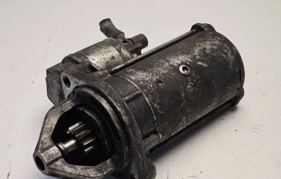 Mercedes-Benz Vito Viano W639 Starter motor 0051511301 D7R46 1228TM