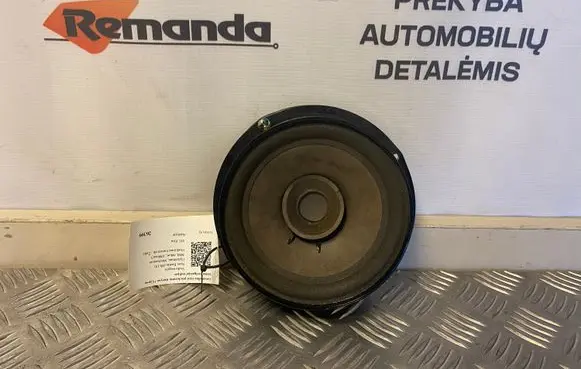 Volkswagen New Beetle Front door speaker 1C0035411H 1C0090243D